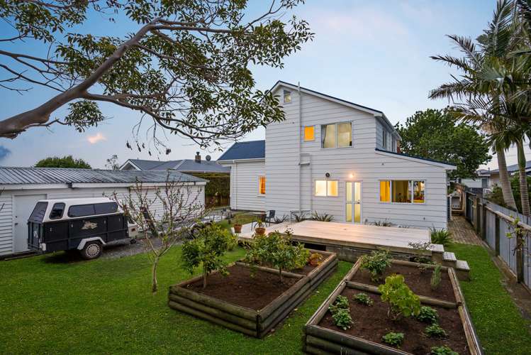 106 Peary Road Mount Eden_14