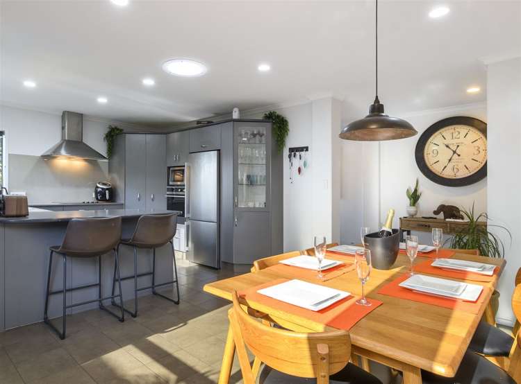 6 Tomika Crescent Papamoa_4