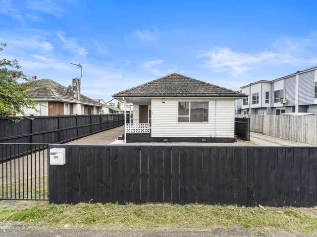 169 Russell Road Manurewa_1
