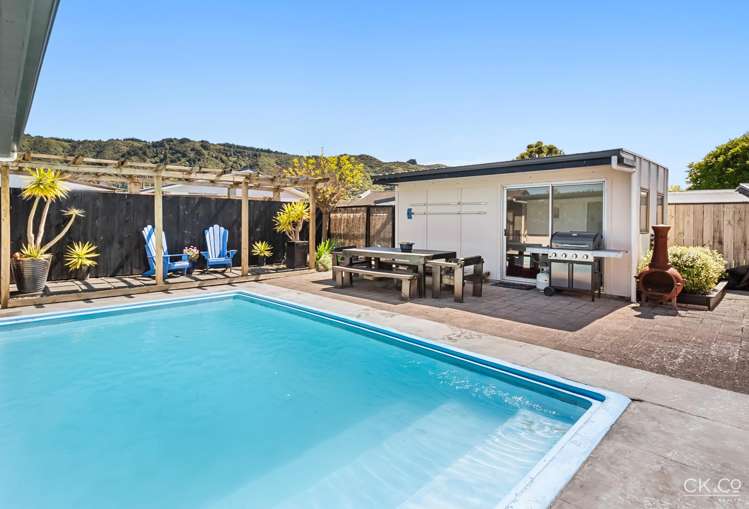 91 California Drive Totara Park_18