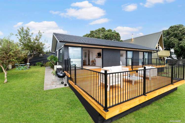 131 Torkar Road Clarks Beach_34