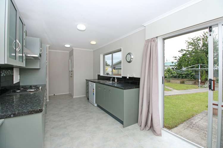 10 Dewe Avenue Feilding_20