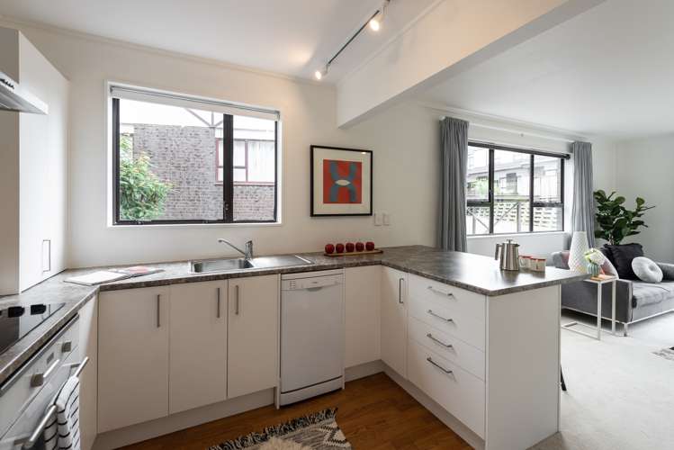 6/75 Delhi Crescent Khandallah_7