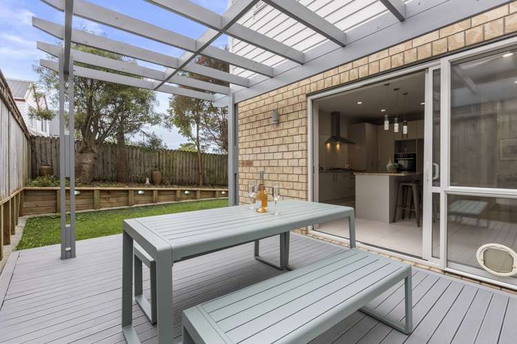 7 Gordon Stanley Drive Massey_9