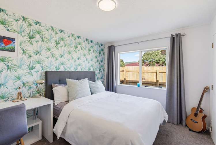 8 Hemi Street Waikanae_24