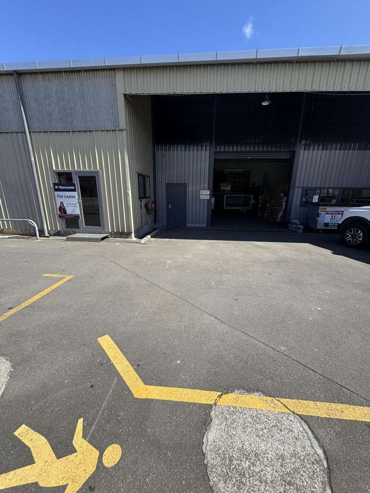 405-407 King Street North Hastings_1