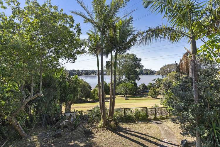 2/94 Waipuna Road Mount Wellington_11