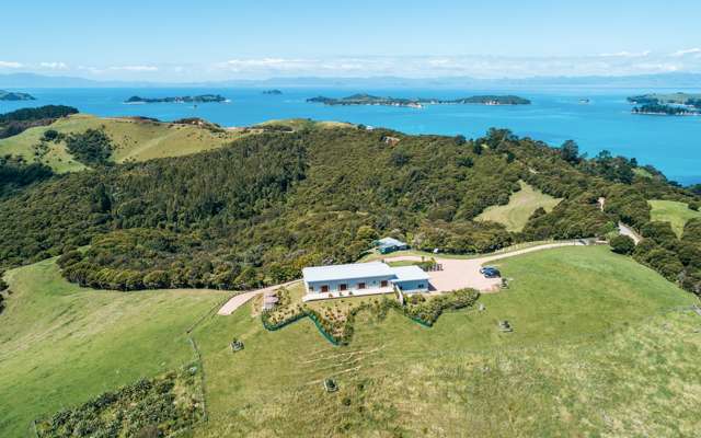 99 Cowes Bay Road Waiheke Island_2