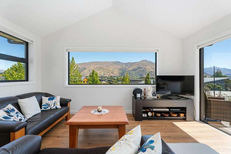 9 Kirimoko Crescent Wanaka_10