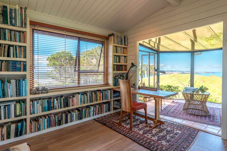 402 Orapiu Road Waiheke Island_23