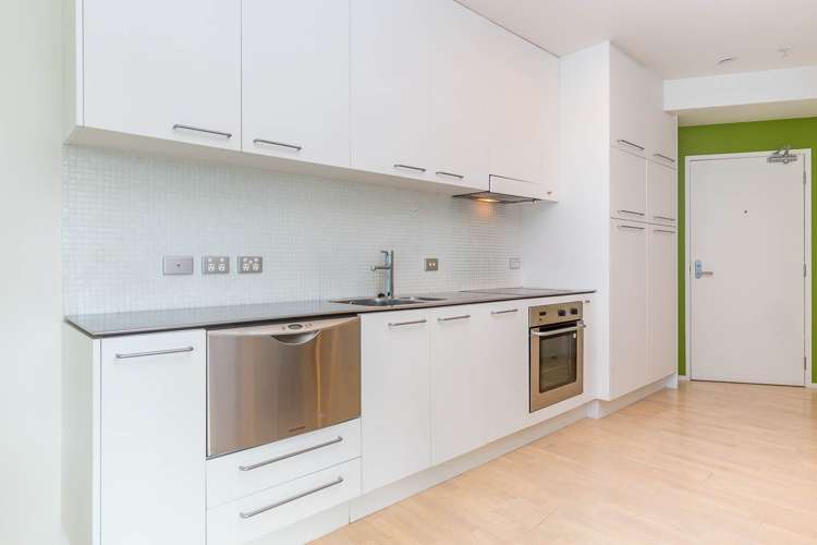 707/30 Beach Road Auckland Central_3