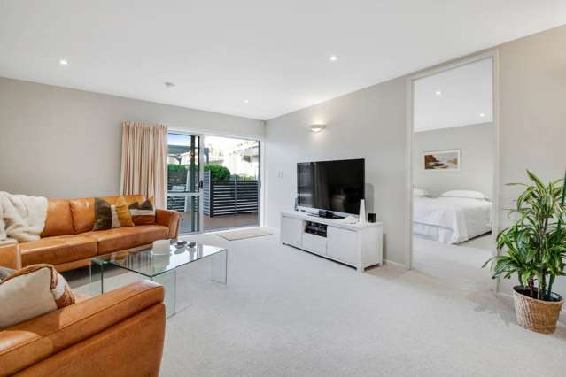 211/252 Centreway Road Orewa_4