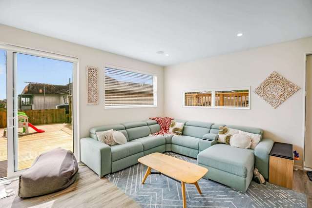 Luxury Family Living in Glen Eden