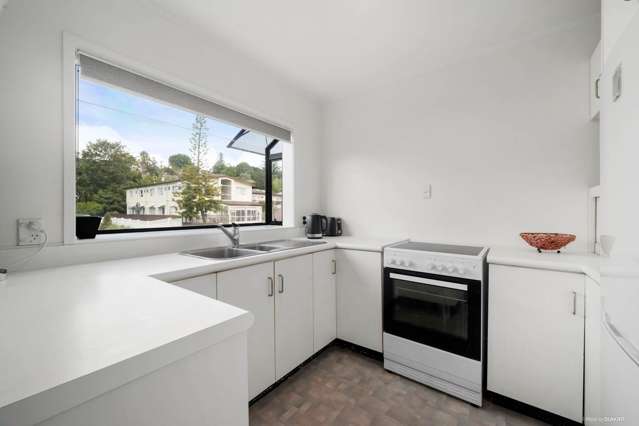 1 Greenvalley Rise Glenfield_2