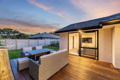 6 Martingale Drive_3