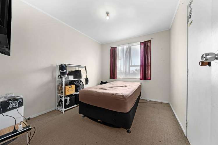 37 Penion Drive Otara_12