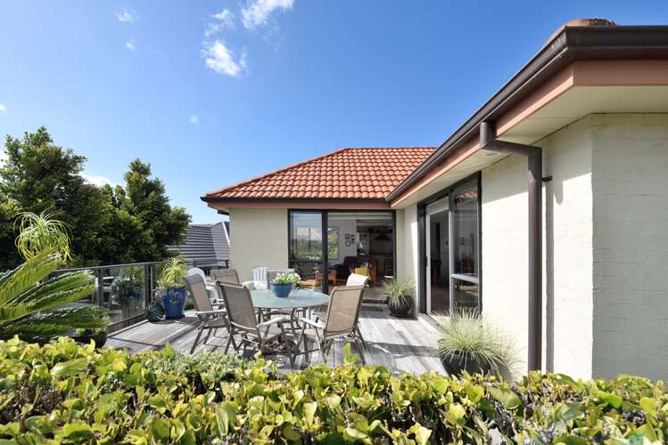 127 Alec Craig Way Gulf Harbour_10