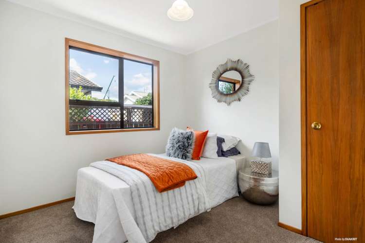 2/11 Kiwi Road Point Chevalier_8