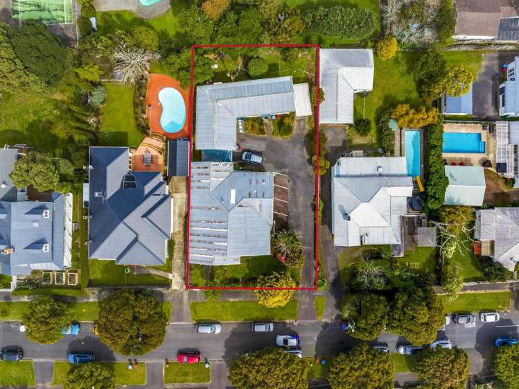 29 Lloyd Avenue Mount Albert_9