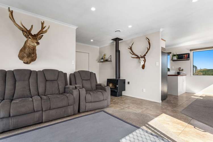 1379 Manawahe Road Manawahe_11