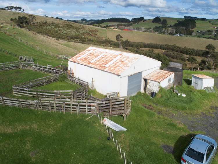 729 Peak Road Helensville_5