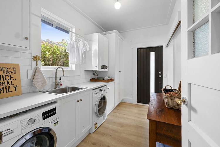 8 Dorset Avenue Westown_14