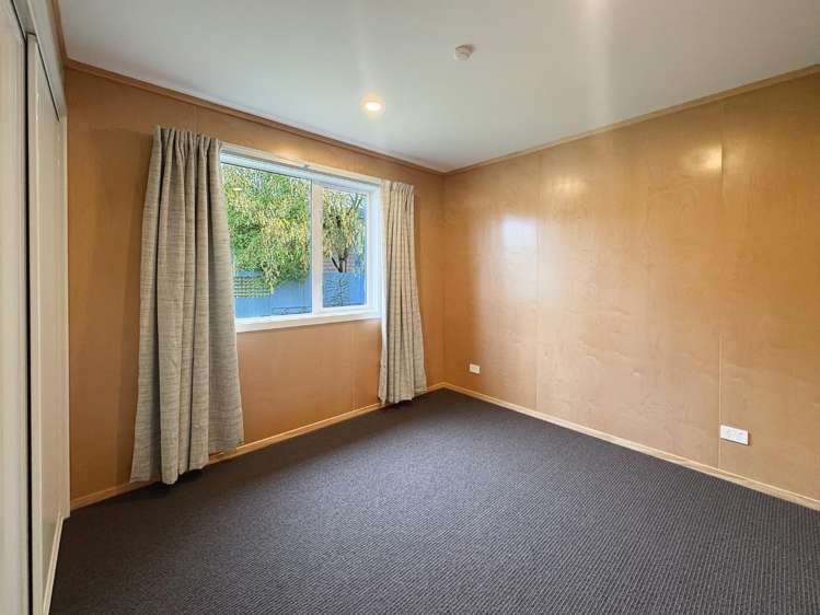 2 Glassey Drive 1383_4