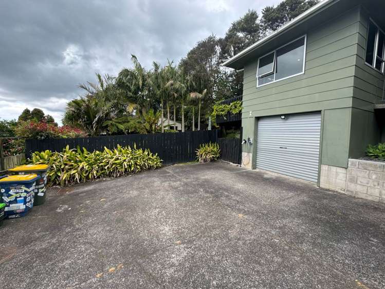 6 Longfellow Parade Glen Eden_10