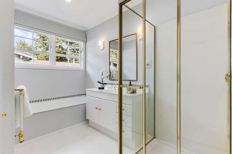 4 Freemans Way Pinehaven_19