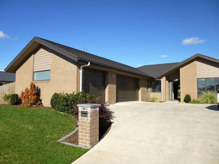 45 Cumberland Drive 2743_12