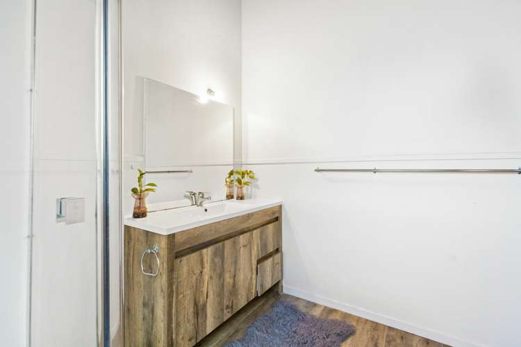 1/23 Craigbank Avenue New Lynn_7