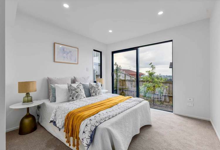 4/589A East Coast Road Browns Bay_11