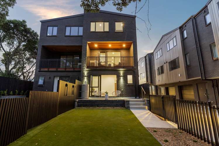 9C Huia Road_0