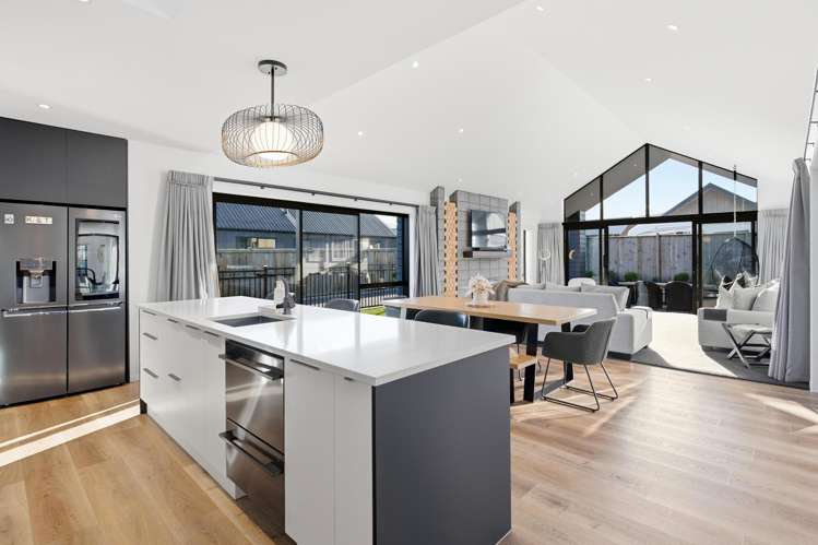 16 Three Kings Court Outram_2