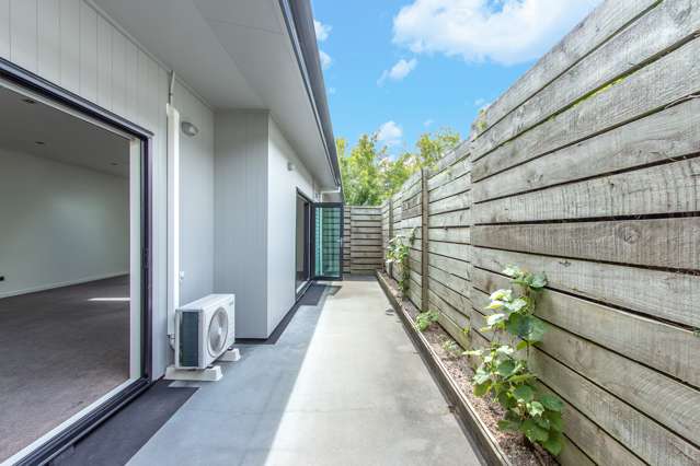2/11 Dp Larch Street Victoria_2