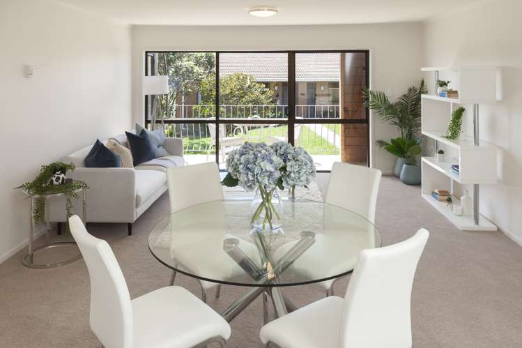 1381 Dominion Road Extension Mt Roskill_5