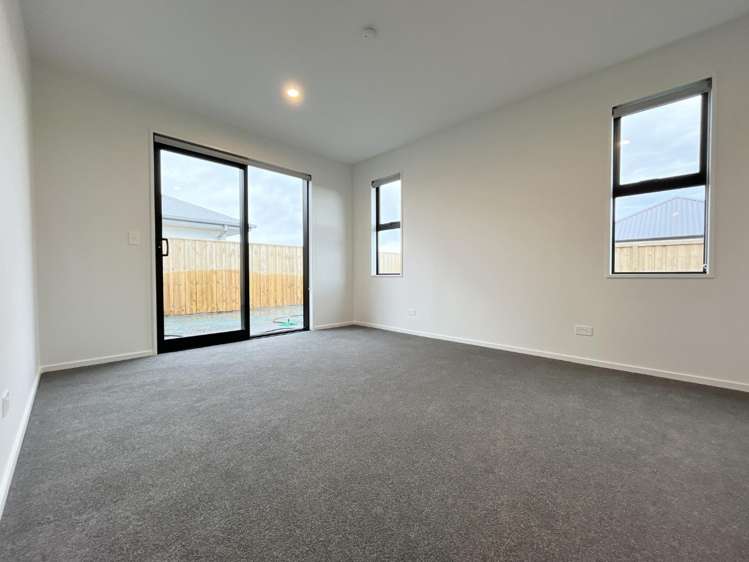 33 Chartreuse Way 11103_11