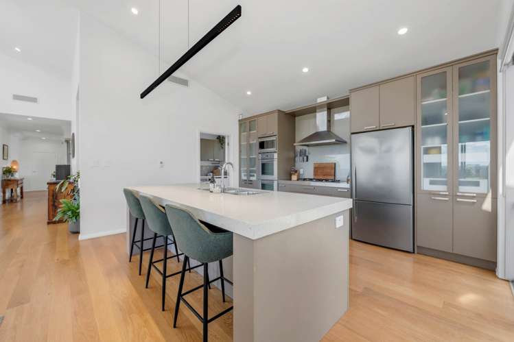 9 Intrepid Crescent Beachlands_8