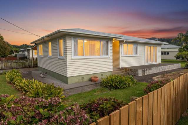 Double Glazed Starter Home - Close to CBD/Hospital