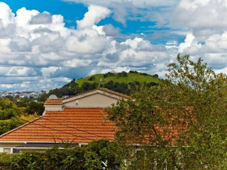 40a Old Lake Road Narrow Neck_17