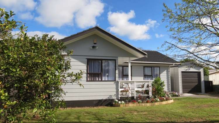 2/75 Willis Road Papakura_1