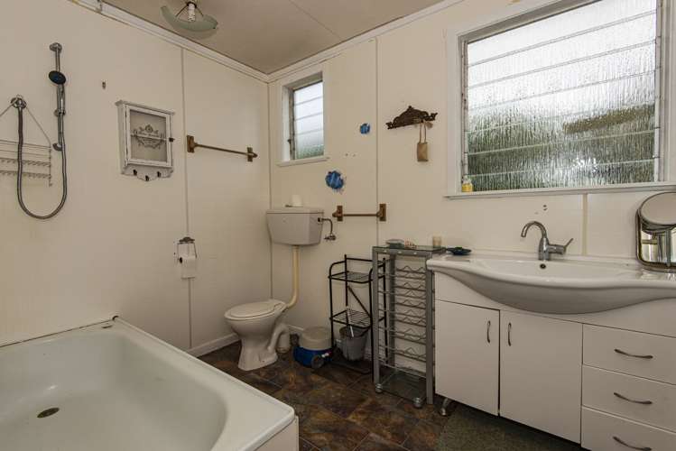 23 Station Road Kamo_12