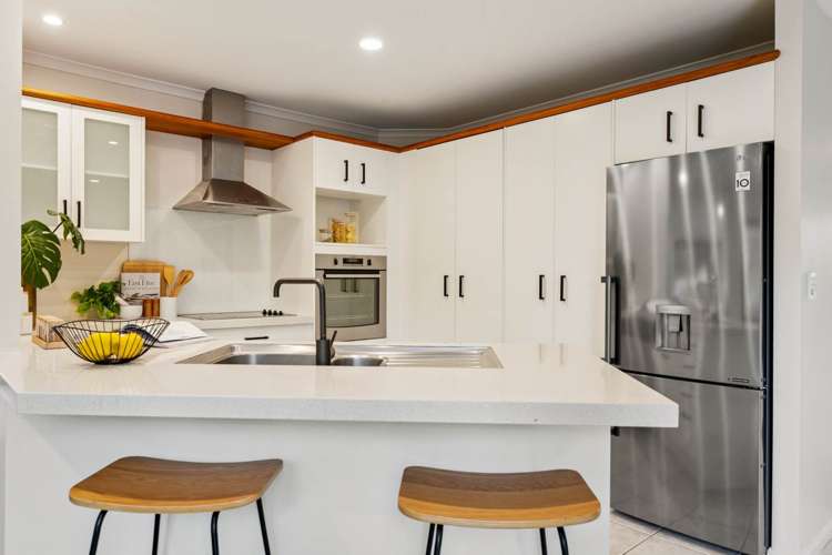 7 Orwell Road Greenhithe_11