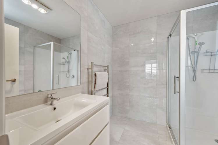 62 Seafarer Crescent Stanmore Bay_16