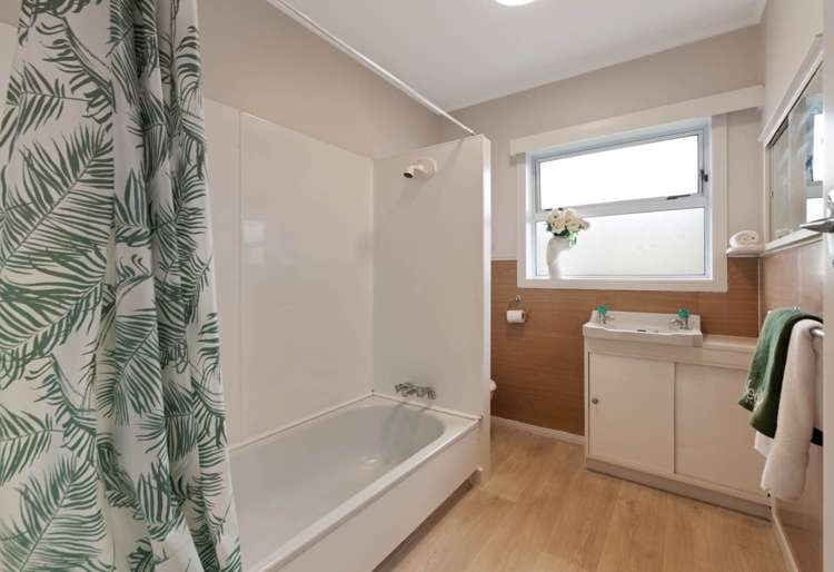 1/8 Edgewater Drive Pakuranga_9