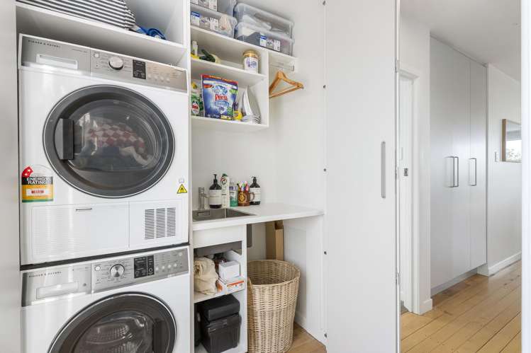 27 Kirrie Avenue Te Atatu South_19