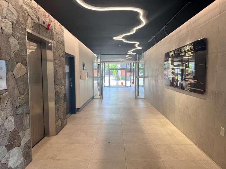 169 London Street Central Hamilton Central_1