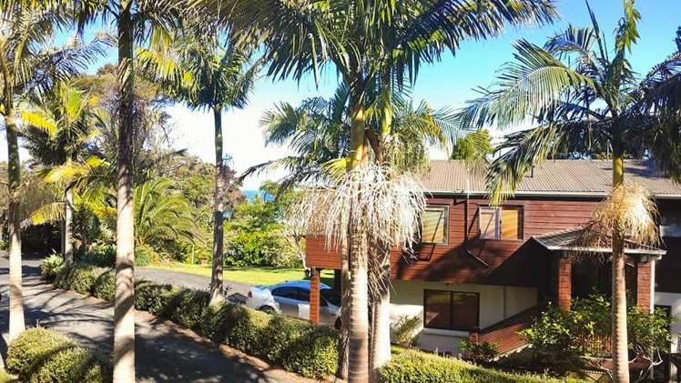 21 Cochrane Avenue Arkles Bay_8