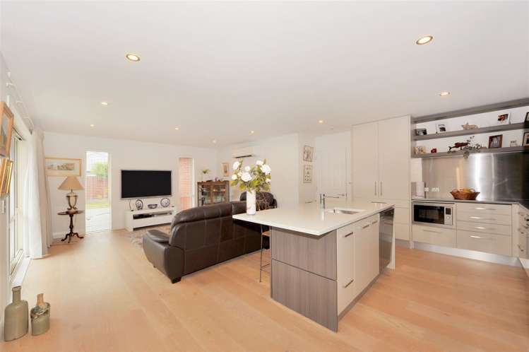 6 Augustine Drive Aidanfield_5