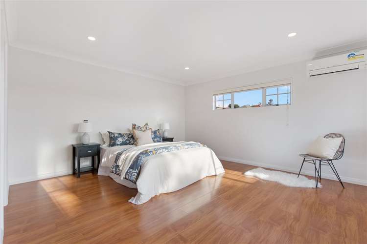 38 Jane Eyre Drive Somerville_18